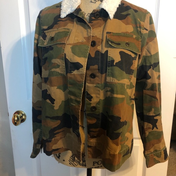 Madewell Camo Cropped Jacket - Picture 8 of 10